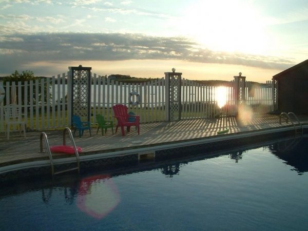 Beach and Breeze Cottages